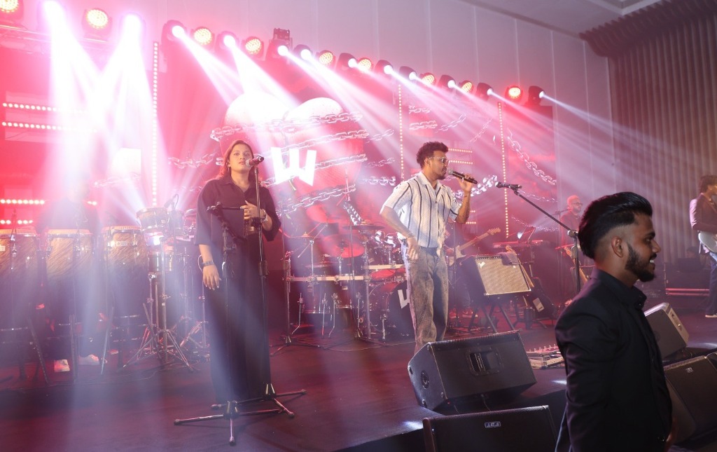 Bathiya & Santhush & Umaria Live Duo Concert Performance