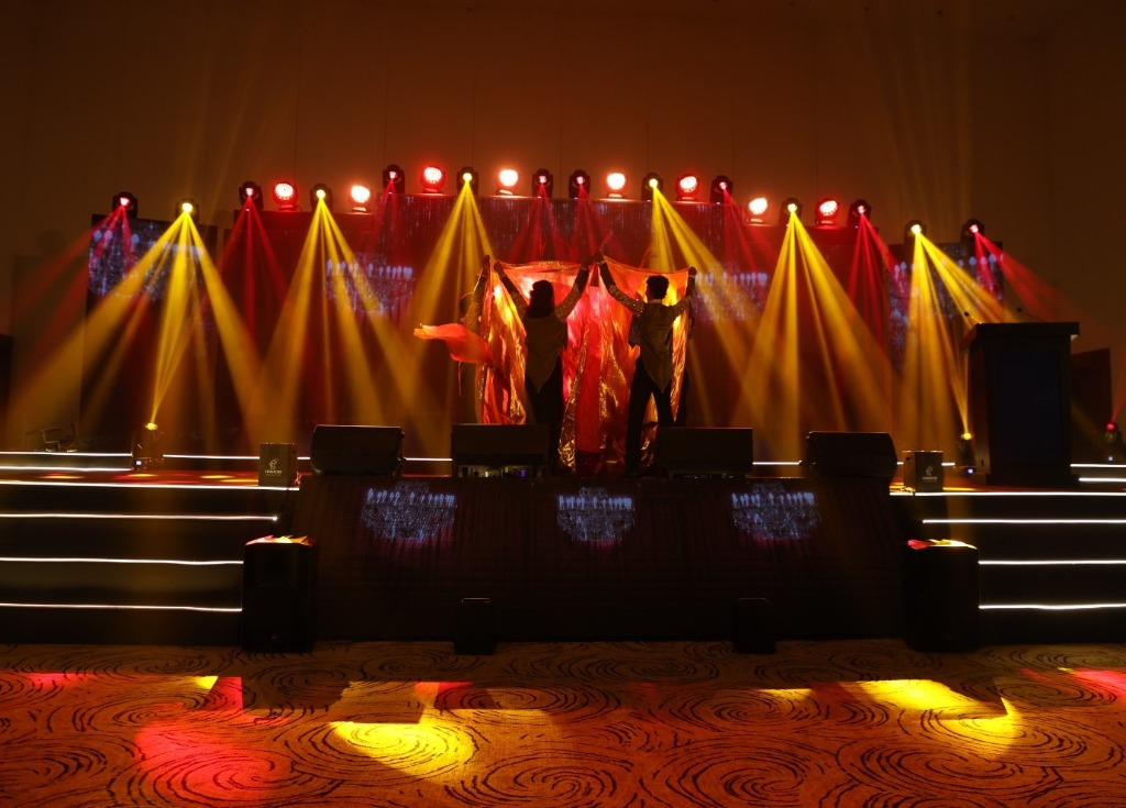Live Stage Dance Performance & Lighting